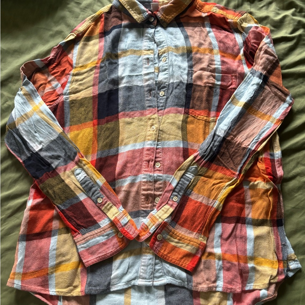 Signature Women’s Colorful Plaid Button Down Shirt